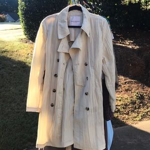 Isaac Mizrahi Lightweight raincoat